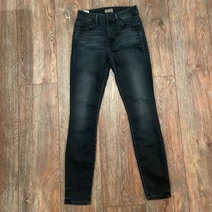 MOTHER High Waisted looker Jeans size 24